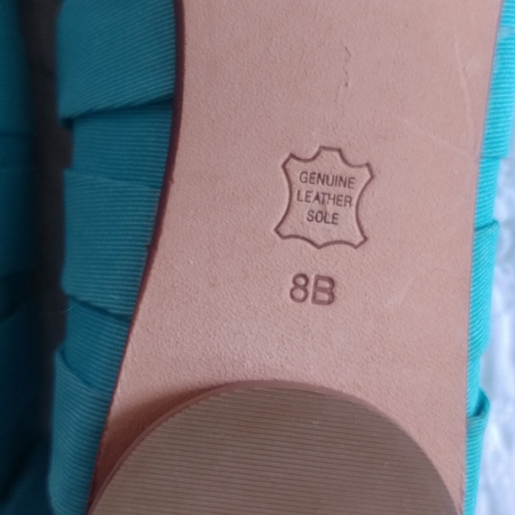 Talbots flat, in great condition, aqua blue, 9 - Picture 4 of 5